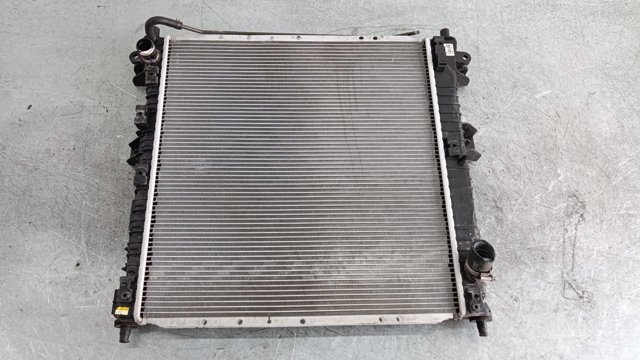 Radiador de esfriamento de motor 2131009151 Ssang Yong