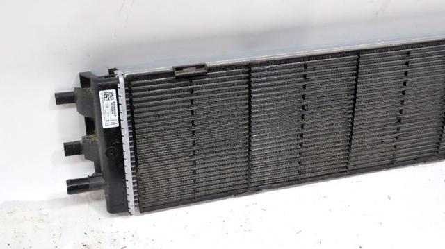 RENAULT 214572452R Радиатор охлаждения двигателя дополнительный в наличии Черновцы