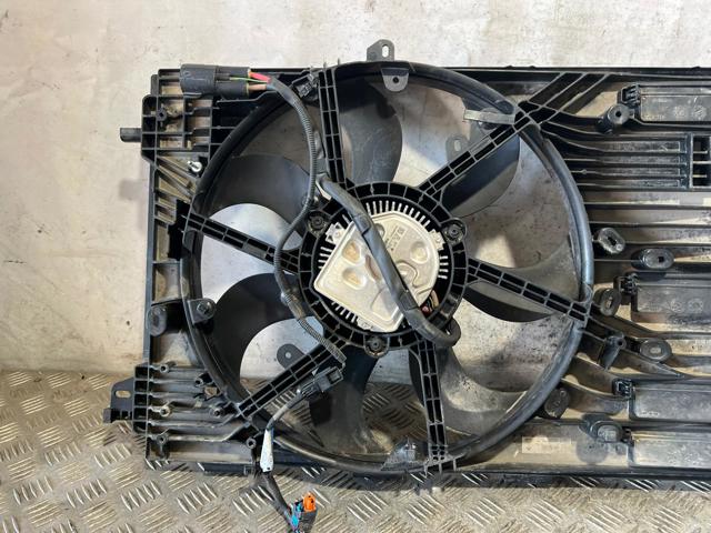 214811275R RENAULT Диффузор вентилятора в сборе с мотором и крыльчаткой купить в Сумы