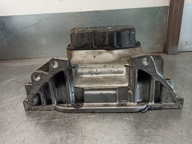 HYUNDAI 2152138054 Поддон масляный картера двигателя, верхняя часть в наличии Киев