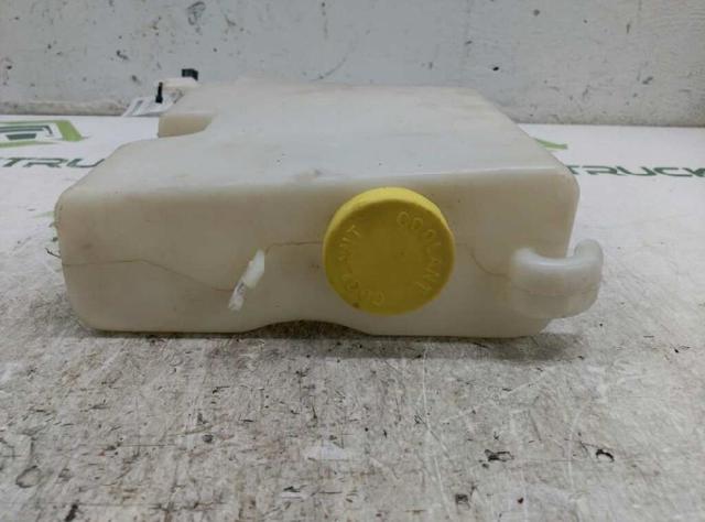 Tanque de expansão do sistema de esfriamento Nissan Terrano 2 R20