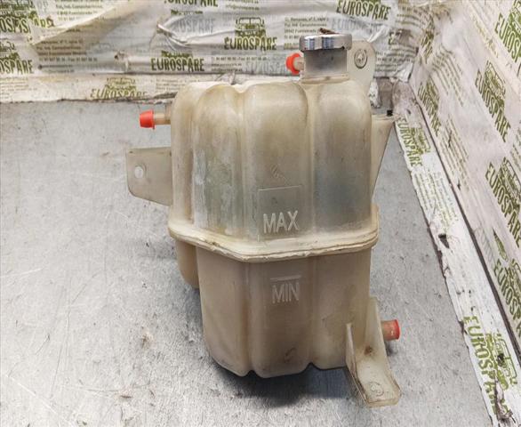 Tanque de expansão do sistema de esfriamento 21710EC01A Nissan/Infiniti