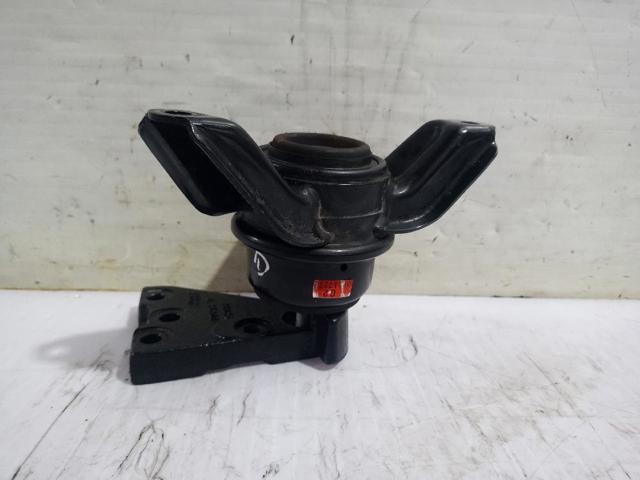 218252S200 HYUNDAI купить в Кривой Рог