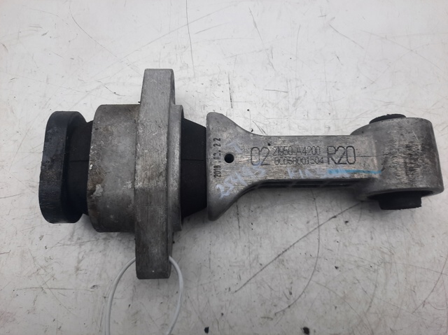 HYUNDAI 21950A4200 Передняя опора двигателя в наличии Кривой Рог