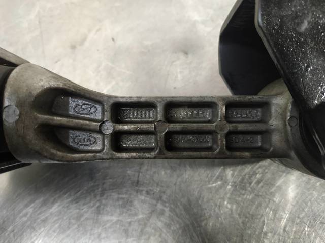 HYUNDAI 219593X000 в наличии Черновцы