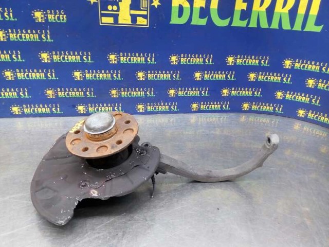 MERCEDES 2203303820 Цапфа передняя правая в наличии Сумы