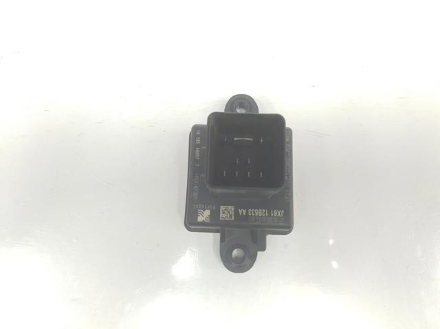 Relê das velas de incandescência Ford Kuga 3 DFK