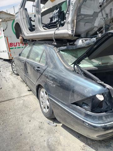 MERCEDES 2207304535 Замок двери задней левой в наличии Ужгород