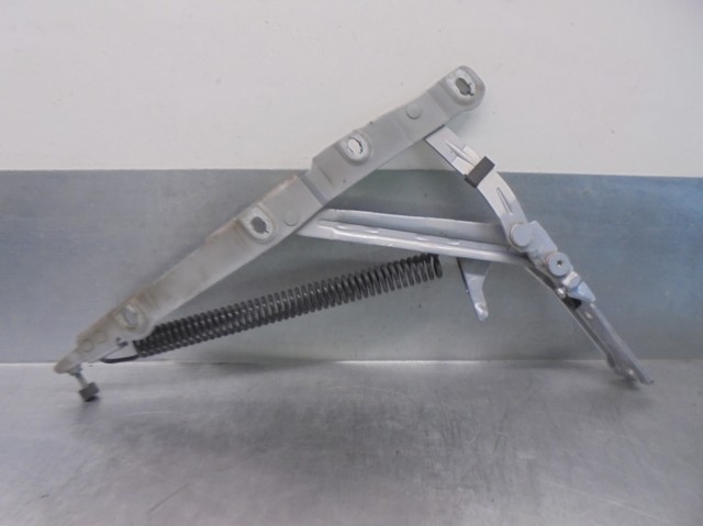 A2207500187 MERCEDES Петля крышки багажника купить в Киев