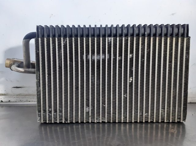 Evaporador aire acondicionado para mercedes-benz clase c (bm 203) berlina 200 cdi (203.004) om611962 2208300384