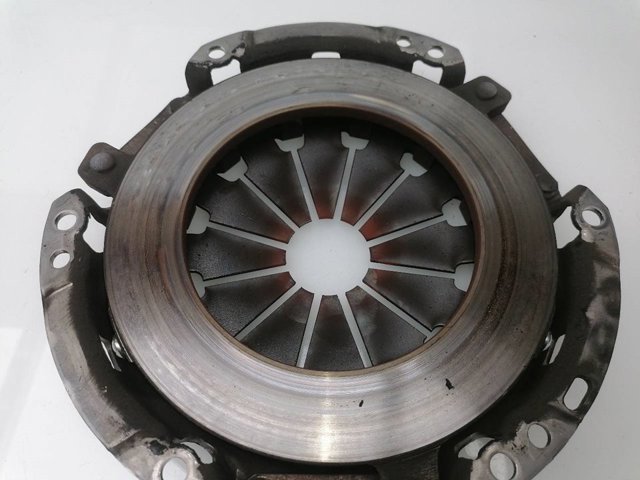 SUZUKI 2210081A00 Корзина сцепления в наличии Украина