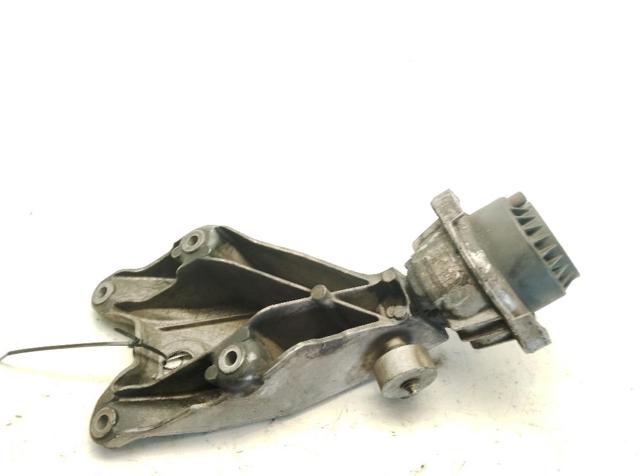 BMW 22116788557 Кронштейн подушки (опоры) двигателя левой в наличии Черновцы