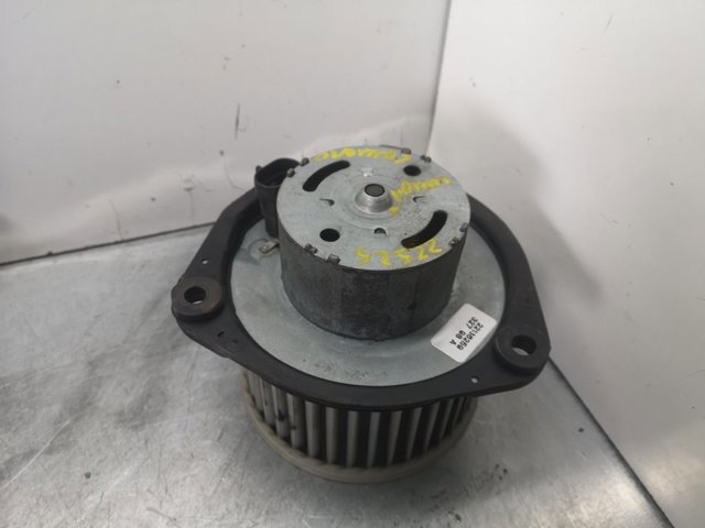 Motor de ventilador de forno (de aquecedor de salão) 22136259 General Motors