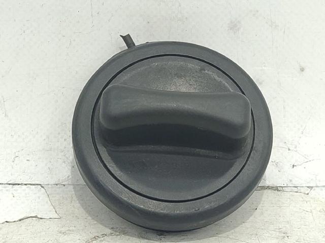 Tampa (tampão) do tanque de combustível 2214700705 MERCEDES