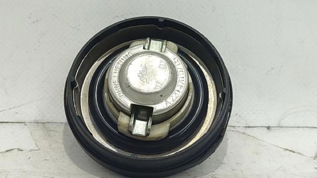 Tampa (tampão) do tanque de combustível Mercedes C W204