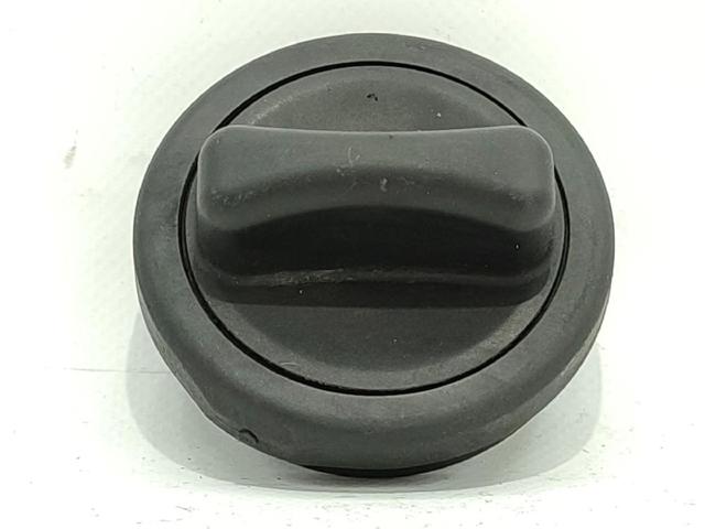 Tampa (tampão) do tanque de combustível Mercedes C W204