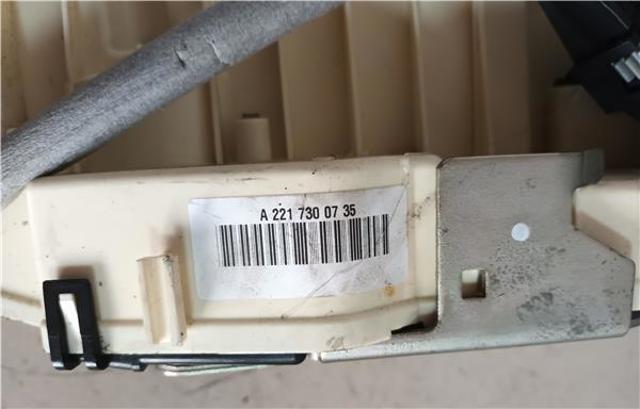 2217300735 MERCEDES Замок двери задней левой купить в Днепр
