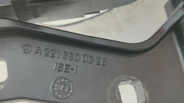 2218800328 MERCEDES Петля капота левая купить в Винница