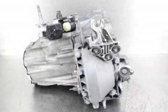 223173 PEUGEOT КПП купить в Запорожье