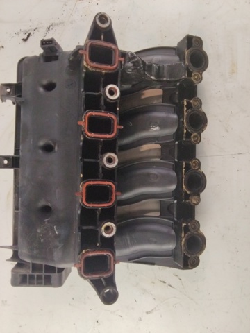 2246942 BMW Впускной коллектор купить в Кривой Рог
