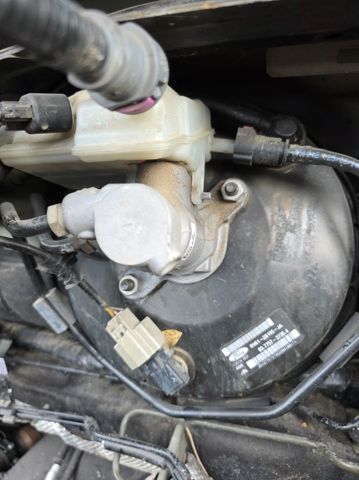 FORD 2258868 Усилитель тормозов (вакуумный) в наличии Днепр