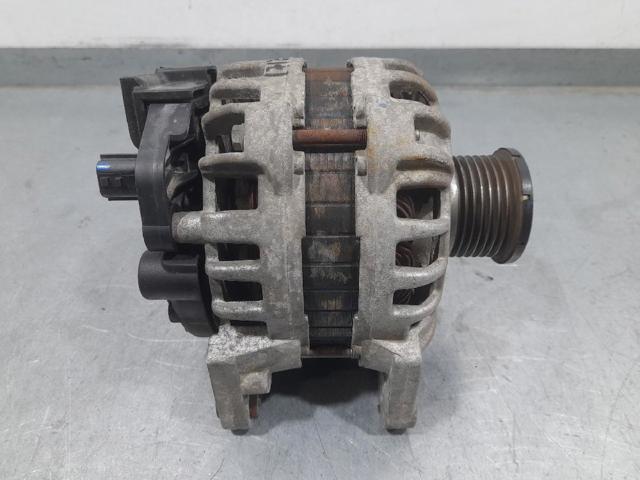 RENAULT 231002854R Генератор в наличии Ужгород