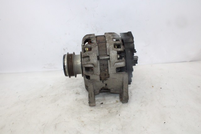 RENAULT 231003730R Генератор в наличии Ужгород