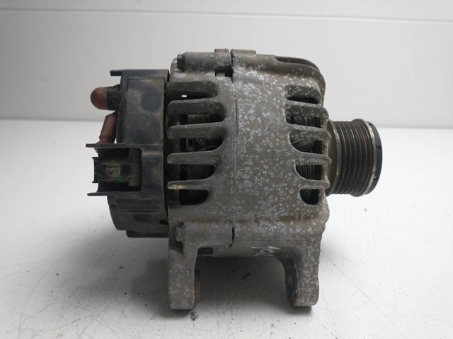 RENAULT 231005770R Генератор в наличии Ужгород