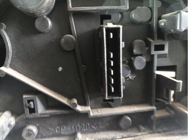 2321D PEUGEOT Задний фонарь купить в Запорожье