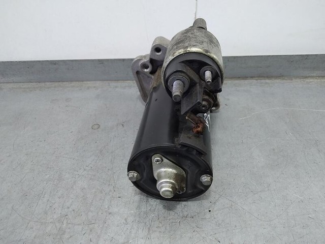 233001073R RENAULT Стартер купить в Павлоград