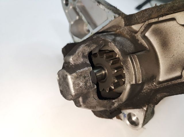 233004979R NISSAN Стартер купить в Ужгород