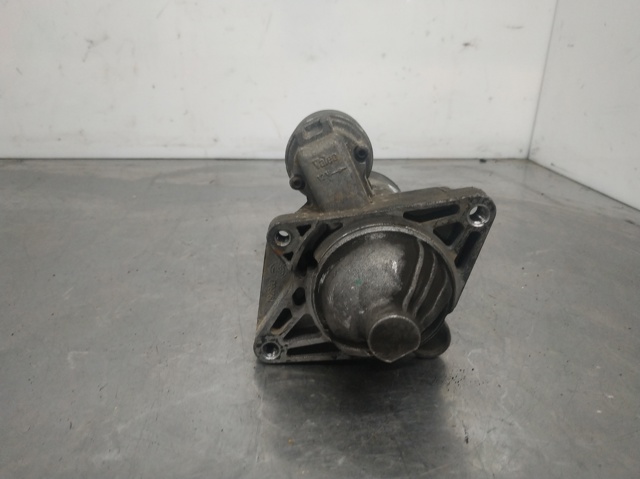 Motor de arranco 23300JG70A NISSAN