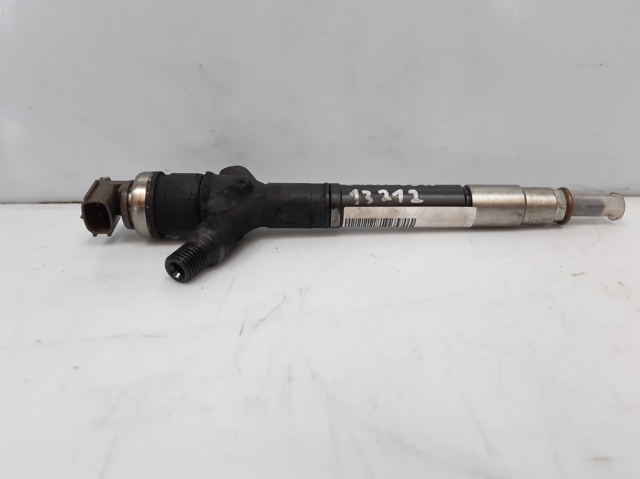 236700R030 TOYOTA Форсунка впрыска топлива купить в Ровно