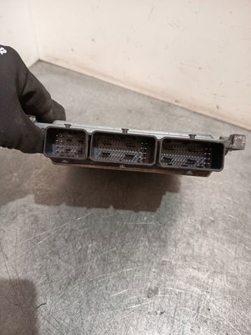 RENAULT 237103956R Блок управления двигателем в наличии Харьков