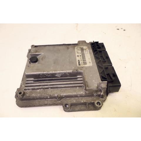 RENAULT 237104588R Блок управления двигателем в наличии Киев