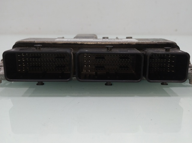 RENAULT 237107137R Блок управления двигателем в наличии Ровно