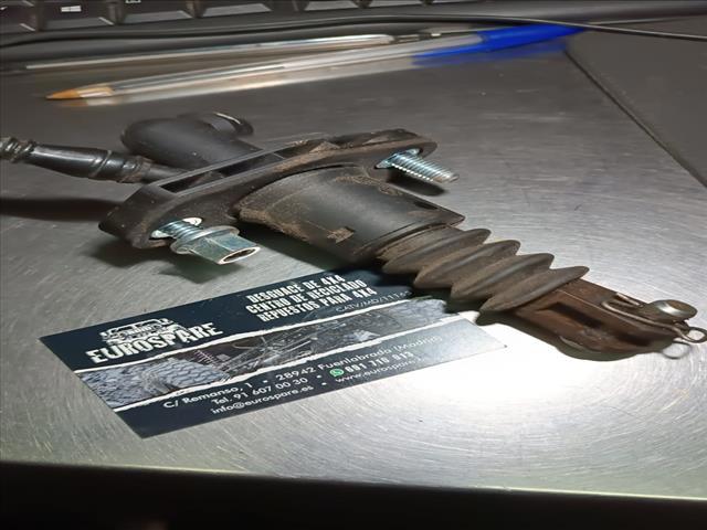 Cilindro mestre de embraiagem 2381064J00 SUZUKI