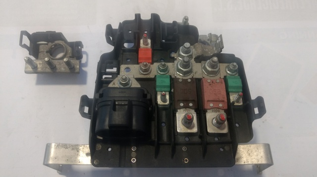 241363873R RENAULT купить в Черновцы