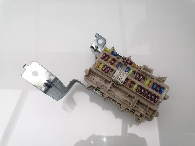 Unidade de dispositivos de segurança Nissan Navara D23, D23T