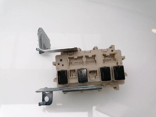 Unidade de dispositivos de segurança Nissan Navara D23, D23T