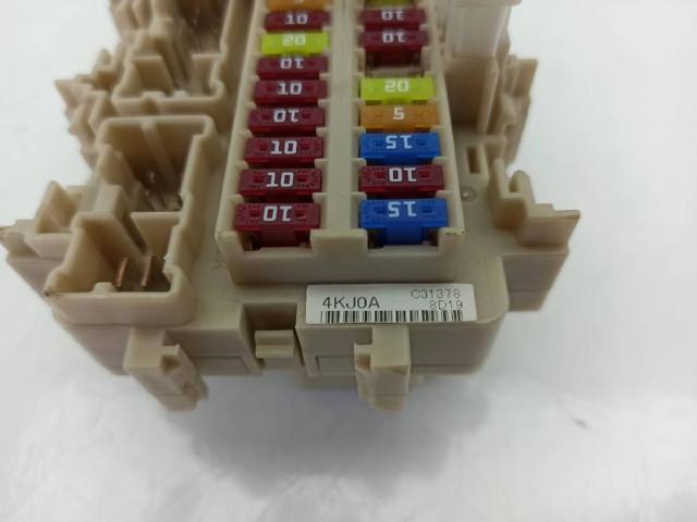 Unidade de dispositivos de segurança Nissan Navara D23, D23T