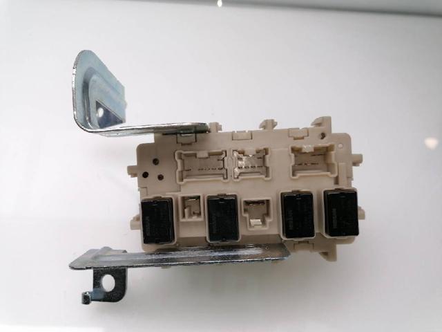 Unidade de dispositivos de segurança Nissan Navara D23, D23T