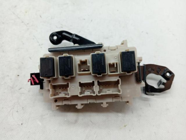 243808901R RENAULT Блок предохранителей купить в Киев