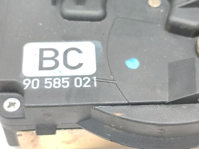 Fecho da porta dianteira esquerda Opel Vectra 36