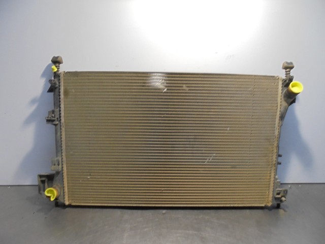 Radiador de água para Opel Vectra B Estate Wagon (J96) (1997-2003) 2.2 DTI 16V (F35) Y22DTR 24418343