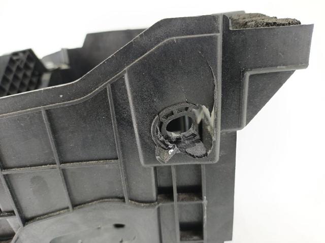 RENAULT 244280018R Полка под аккумулятор в наличии Кривой Рог