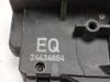 Fecho da porta dianteira esquerda 24434884 OPEL