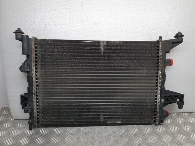OPEL 24445161 Радиатор охлаждения двигателя в наличии Ужгород