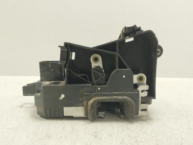 Fecho da porta dianteira esquerda Opel Vectra