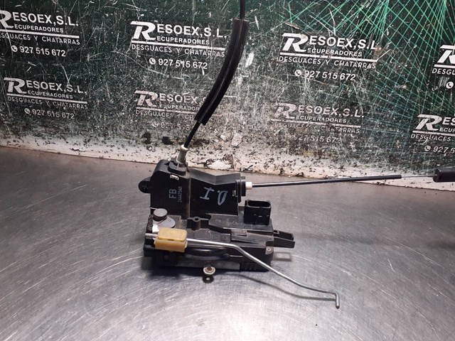 Fecho da porta dianteira esquerda Opel Vectra